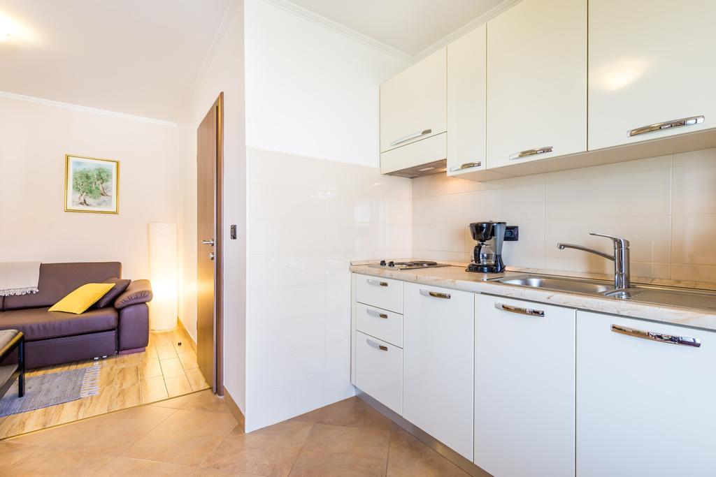 Apartments Dalia Lovran Buitenkant foto
